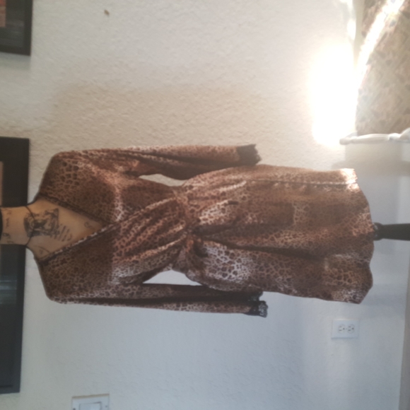 Leopard Print Rode - Picture 1 of 7